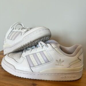 adidas Forum Low Classic Sneakers with Lavender Stripes